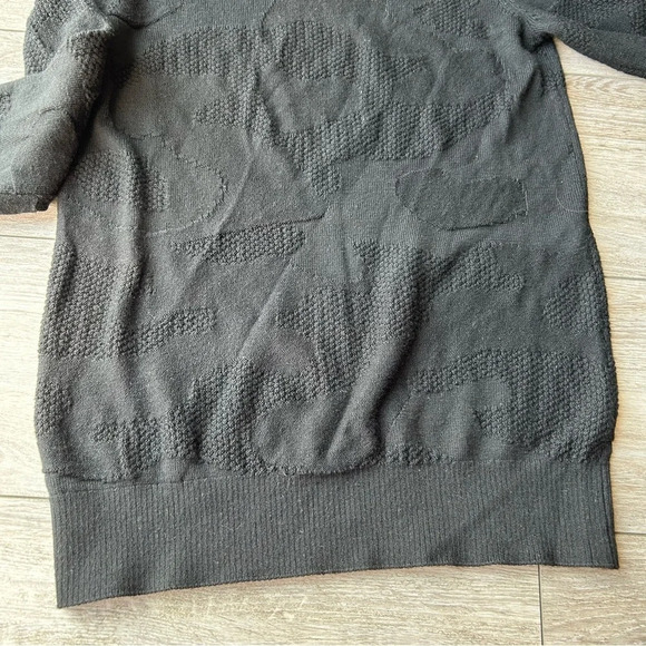 Kit  & Ace Black Textured Merino Wool Pullover Sweater - Picture 7 of 15